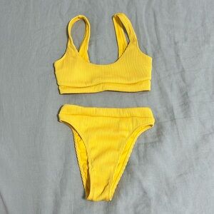 Hollister yellow ribbed bikini set